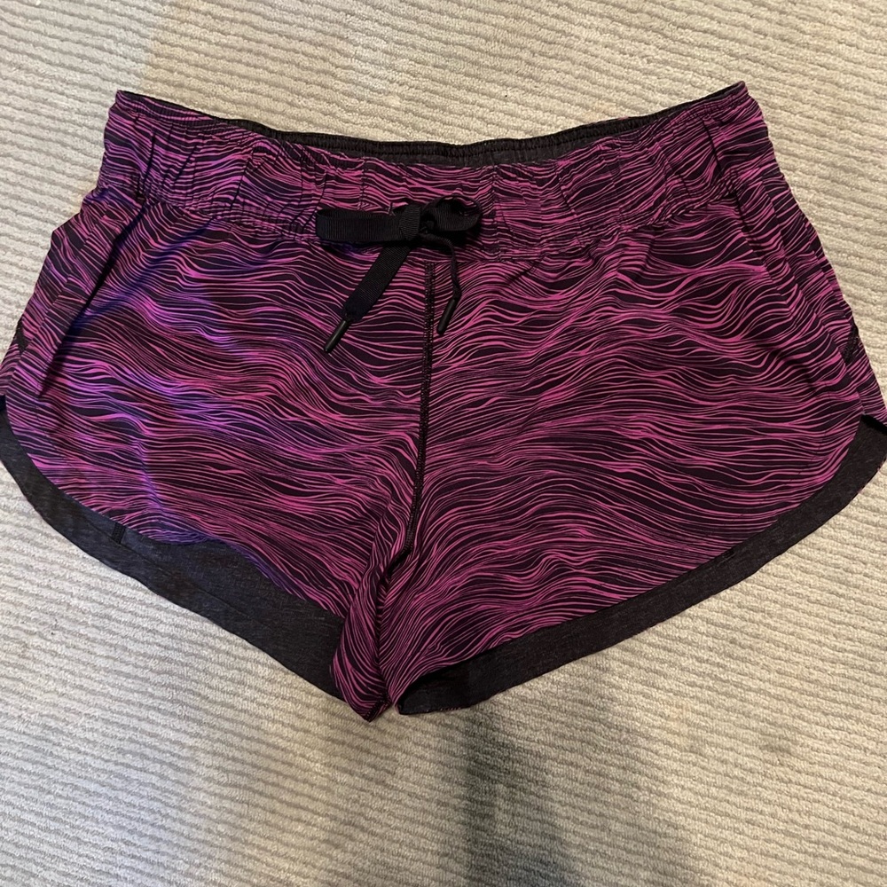 Lululemon 3” reversible shorts